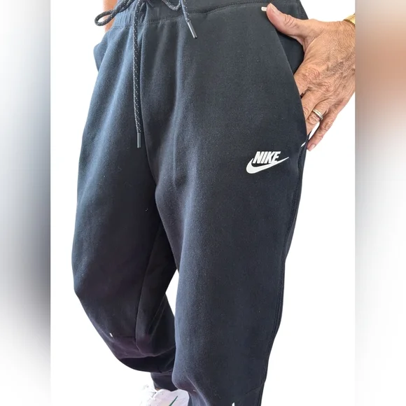 Nike Black Tech Fleece Joggers Womens Size M EC Logo Sweatpants Tap - Picture 4 of 11